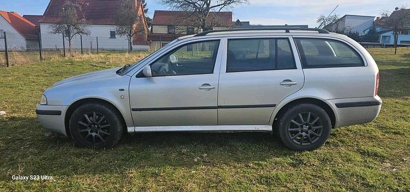 Gebraucht Skoda Octavia 90 PS (66 kW) 2004 Silber Kombi
