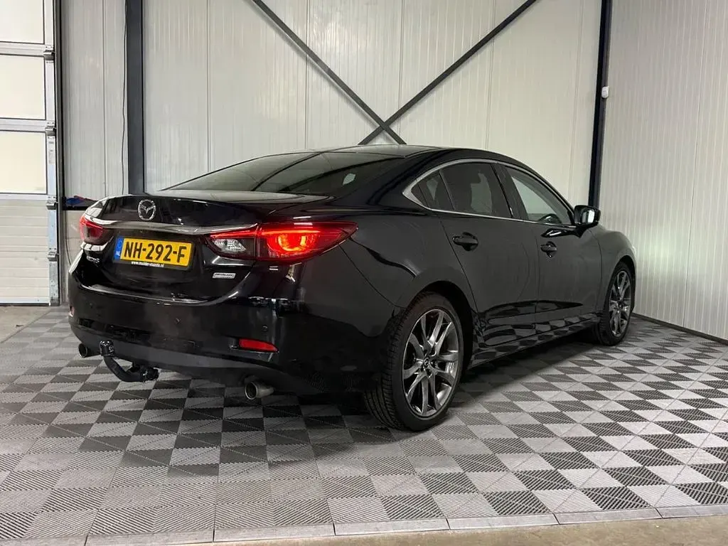 Second-hand Mazda 6 165 CP (121 kW) 2017 Negru Berlinǎ