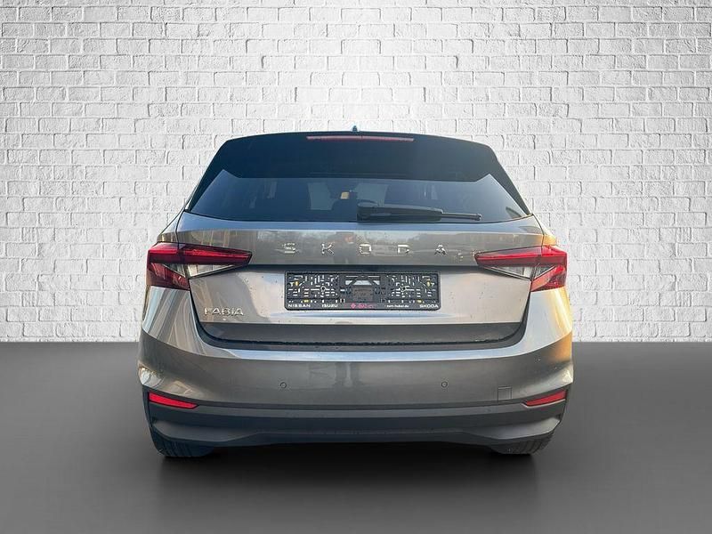 Neu Skoda Fabia Tour 116 PS (85 kW) 2026 Grau Limousine