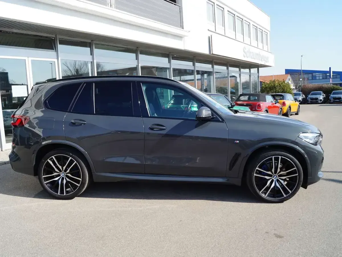 Gebraucht BMW X5 M Sport 286 PS (210 kW) 2023 Dravitgrau SUV