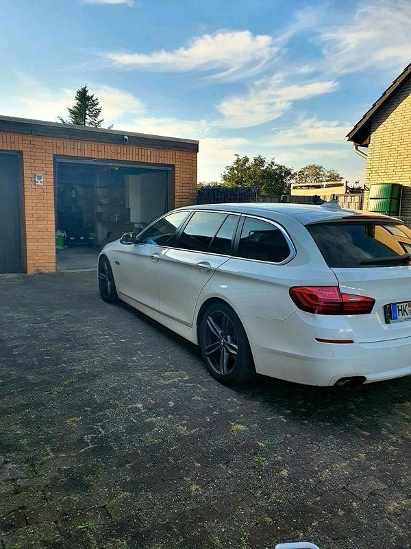 Gebraucht BMW 525 Luxury Line 218 PS (160 kW) 2014 Kombi
