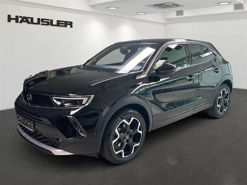 Diamant schwarz (metallic) Gebraucht 2022 Opel Mokka Ultimate SUV | 21.890 € (Fairer Preis) - Bild 1/4