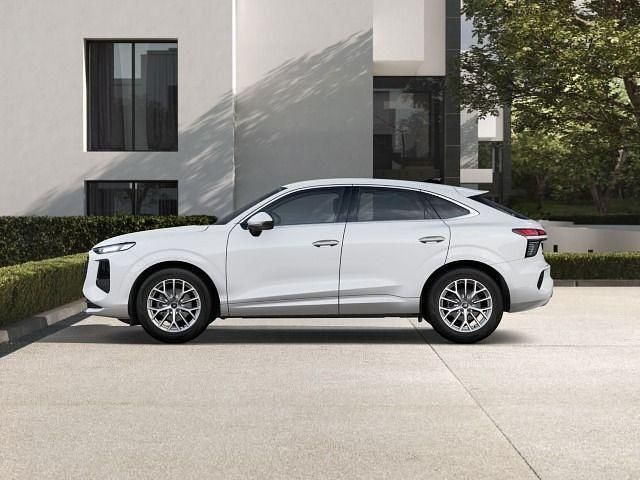 Neu Audi Q3 Sportback 150 PS (110 kW) 2025 Weiß SUV