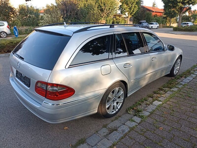 Gebraucht Mercedes E220 Avantgarde 170 PS (125 kW) 2008 Silber Kombi