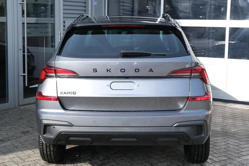 Neu Skoda Kamiq Monte Carlo 116 PS (85 kW) 2025 Graphite grau met. / dach schwarz SUV
