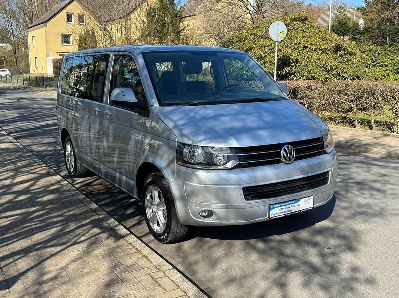 Gebraucht VW T5 Comfortline 179 PS (131 kW) 2013 Reflexsilber metallic Van