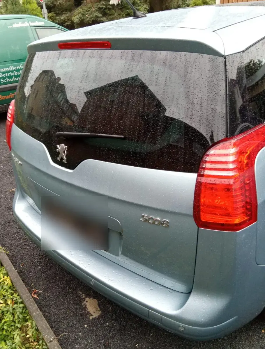 Gebraucht Peugeot 5008 156 PS (114 kW) 2009 Blau Van / Kleinbus