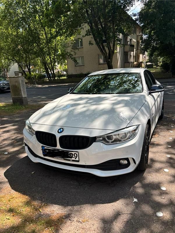 Weiß Gebraucht 2016 BMW 430 Coupé | 12.500 € - Bild 1/4