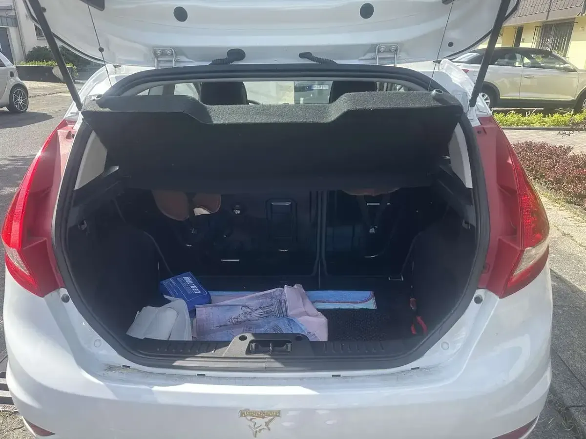 Gebraucht Ford Fiesta Trend 82 PS (60 kW) 2009 Limousine