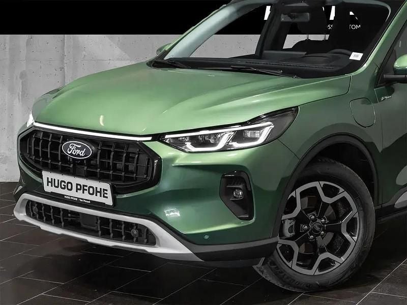 Gebraucht Ford Kuga Active 243 PS (178 kW) 2024 Bursting green SUV