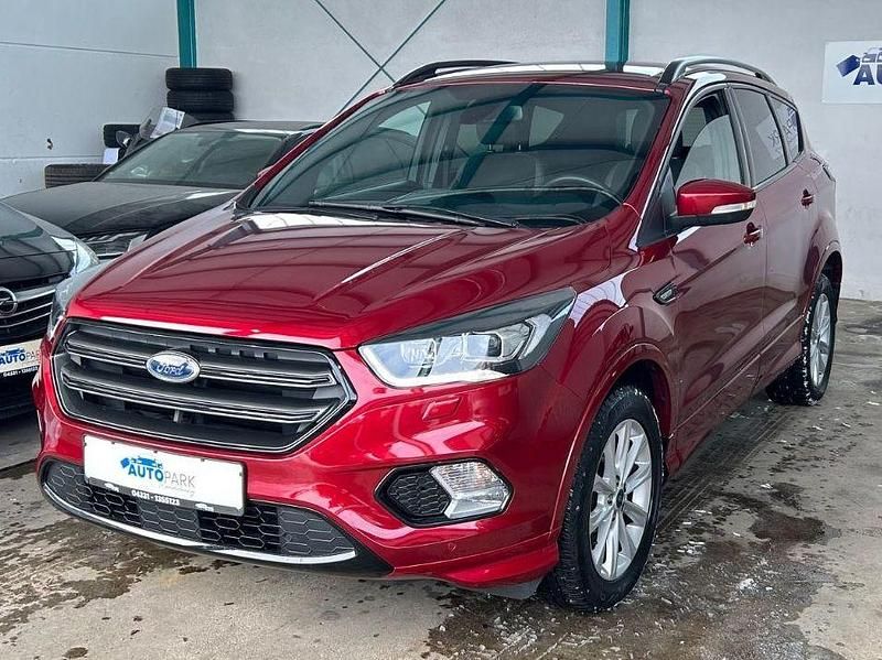 Gebraucht Ford Kuga ST-Line 150 PS (110 kW) 2019 Rot SUV