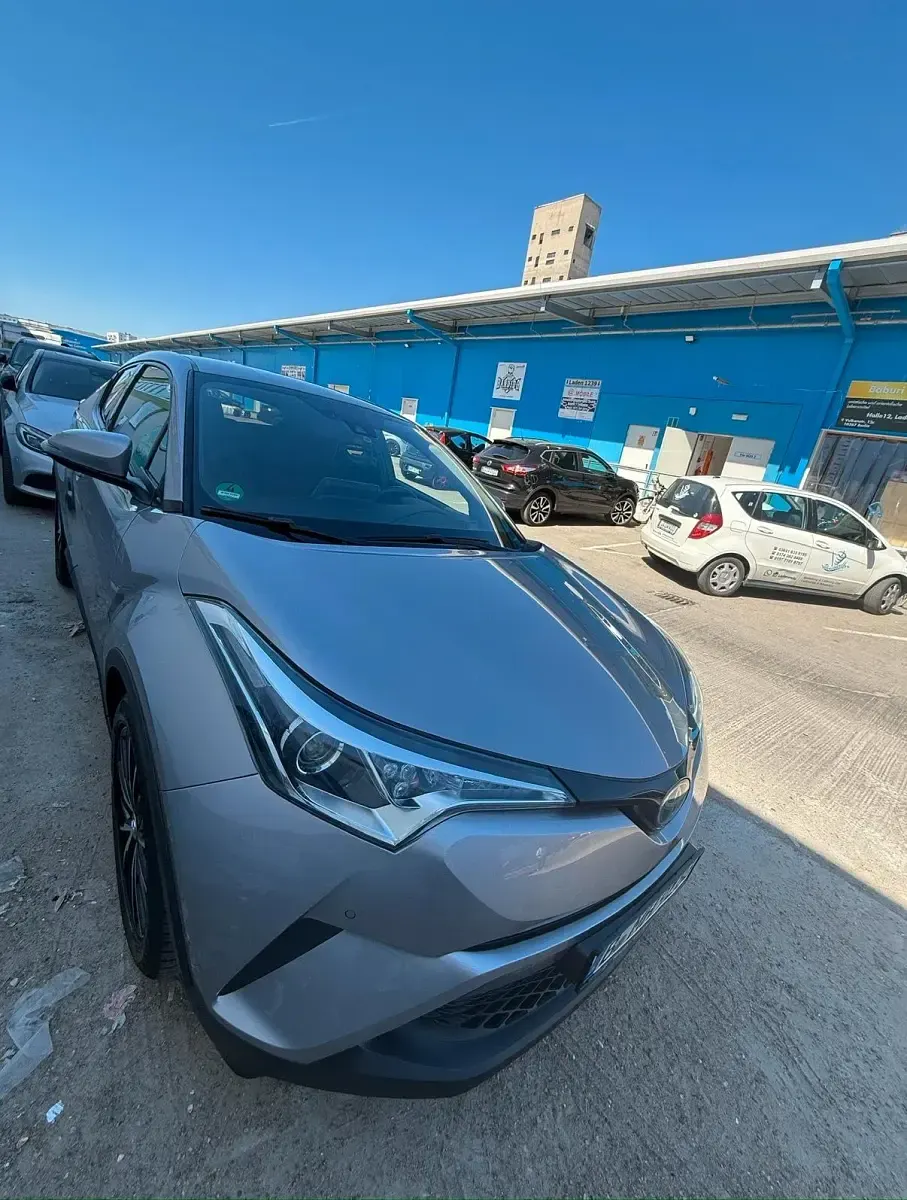 Gebraucht Toyota C-HR 122 PS (89 kW) 2018 Silber SUV