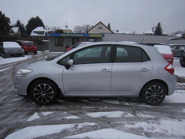 Gebraucht Toyota Auris Life+ 132 PS (97 kW) 2010 Kleinwagen
