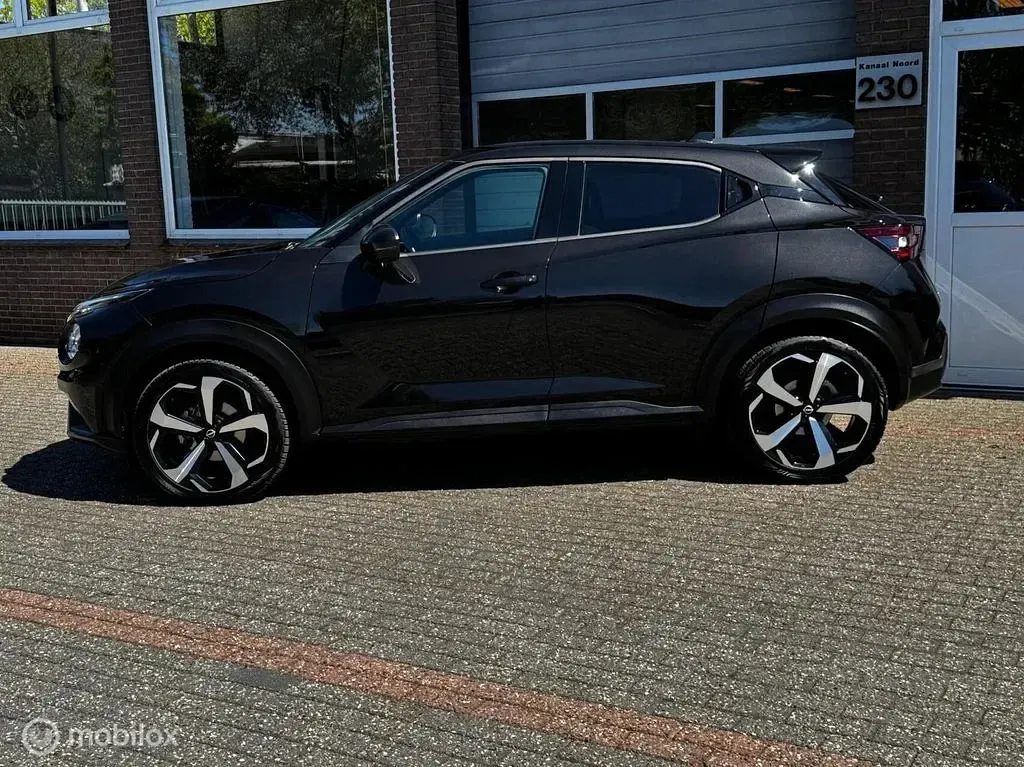 Second-hand Nissan Juke 114 CP (83 kW) 2023 Negru SUV