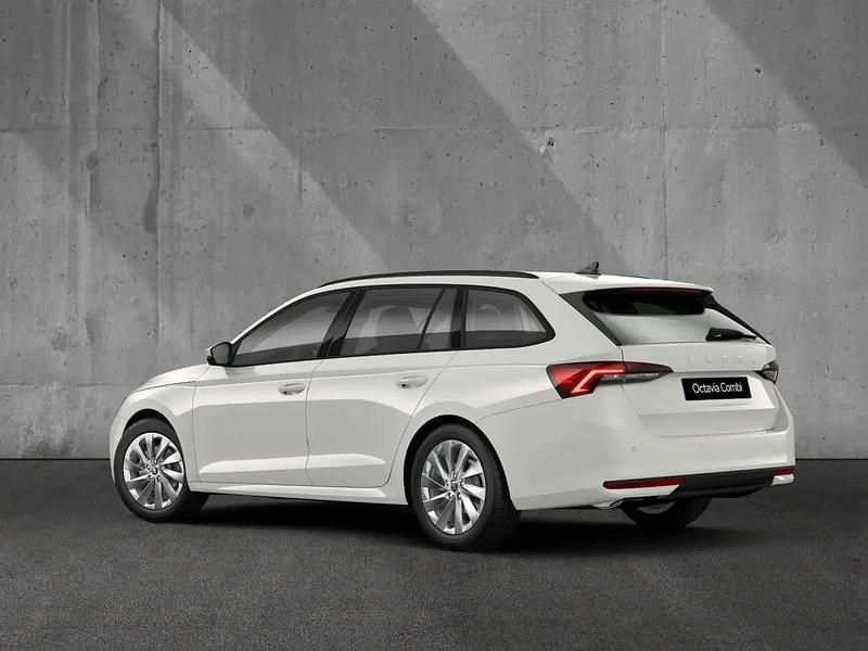 Neu Skoda Octavia Selection 116 PS (85 kW) 2025 Blau Kombi