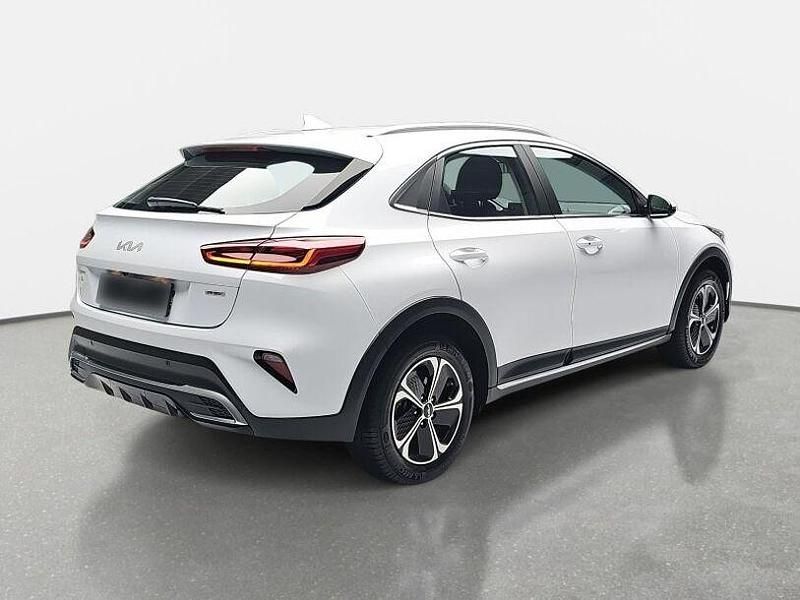 Second-hand Kia XCeed Comfort 141 CP (103 kW) 2024 Alb SUV