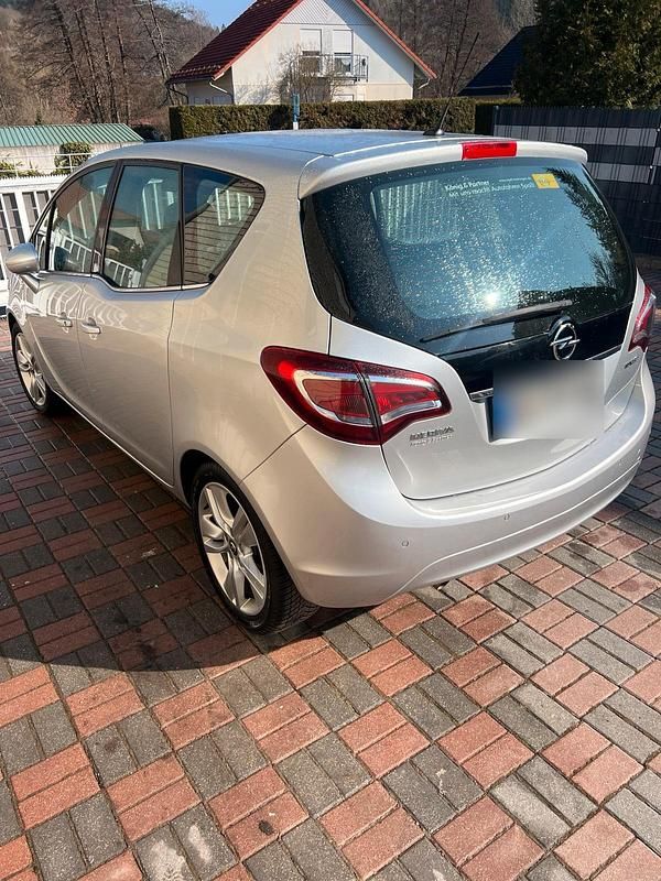 Gebraucht Opel Meriva 88 PS (64 kW) 2014 Silber Van / Kleinbus