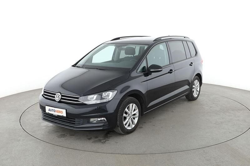 Schwarz Gebraucht 2016 VW Touran Comfortline Van / Kleinbus | 19.330 € (Teuer) - Bild 1/3