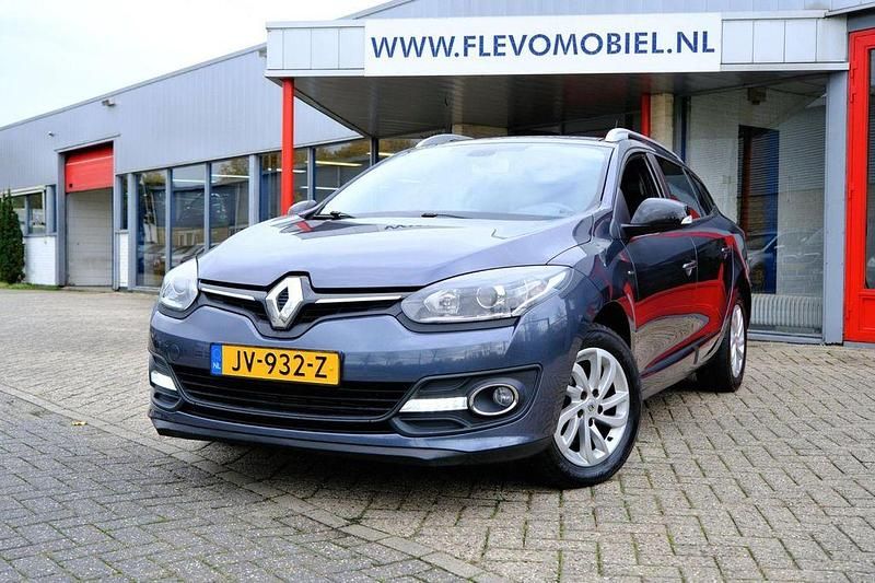 Grau Gebraucht 2016 Renault Mégane III LIMITED Kombi | 5.500 € (Fairer Preis) - Bild 1/4