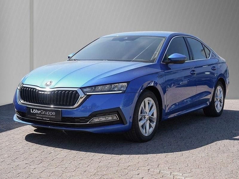 Gebraucht Skoda Octavia Style 204 PS (150 kW) 2022 Blau Limousine