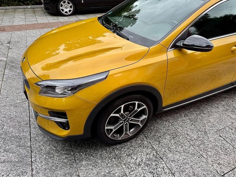 Gebraucht Kia XCeed Launch Edition 140 PS (102 kW) 2020 Gelb SUV