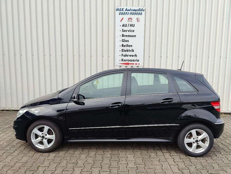 Nachtschwarz Gebraucht 2008 Mercedes B200 Van / Kleinbus | 4.799 € (Etwas zu teuer) - Bild 1/4