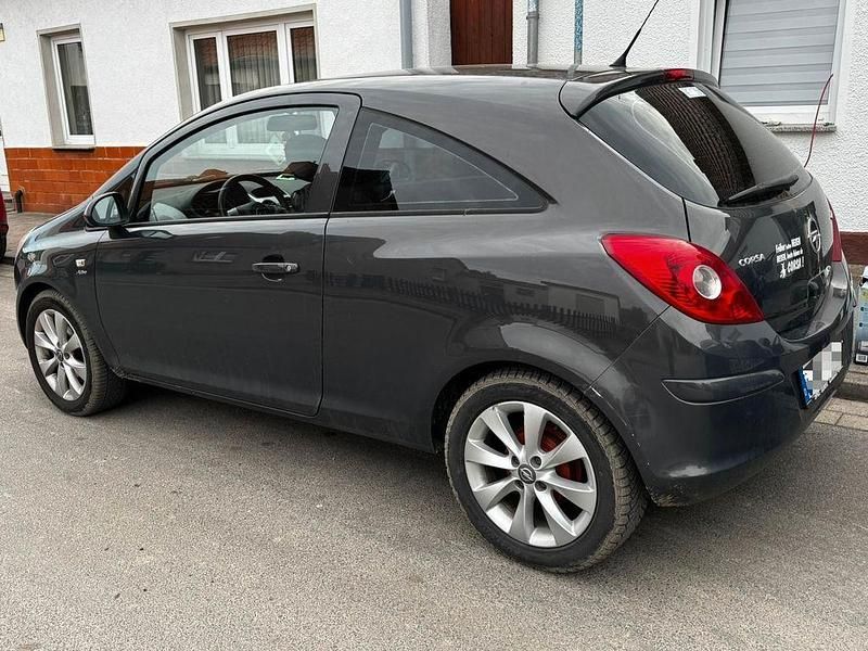Second-hand Opel Corsa Active 69 CP (50 kW) 2013 Gri Hatchback