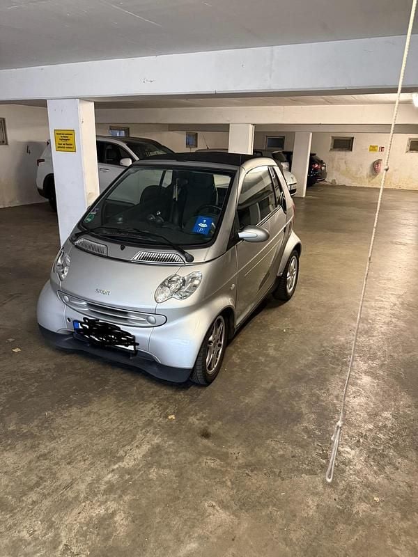Grau Gebraucht 2002 Smart ForTwo Cabrio Cabrio | 1.999 € (Guter Preis) - Bild 1/4
