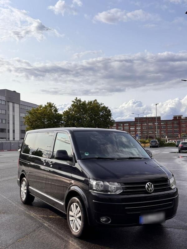 Schwarz Gebraucht 2013 VW T5 Van | 17.000 € - Bild 1/4