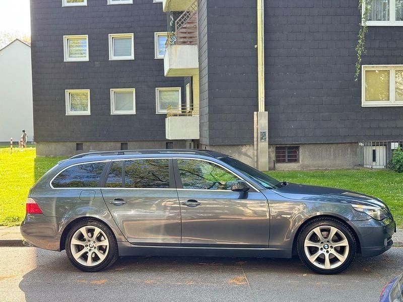 Usata BMW 520 163 CV (119 kW) 2008 Grigio Station wagon