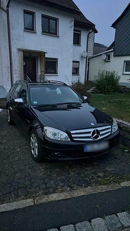 Gebraucht Mercedes C220 170 PS (125 kW) 2008 Schwarz Kombi