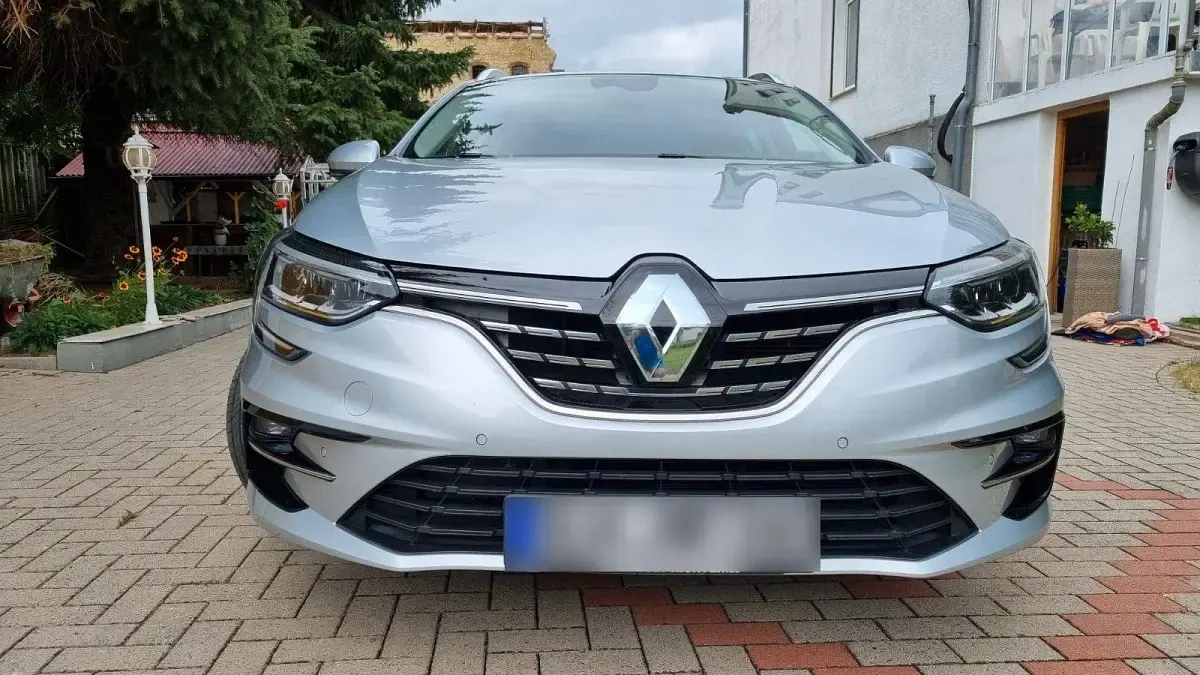 Gebraucht Renault Megane E-Tech Intens 158 PS (116 kW) 2021 Silber Limousine