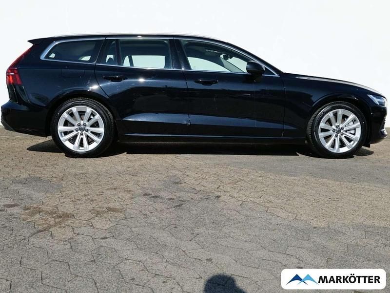 Gebraucht Volvo V60 398 PS (292 kW) 2023 Schwarz Kombi