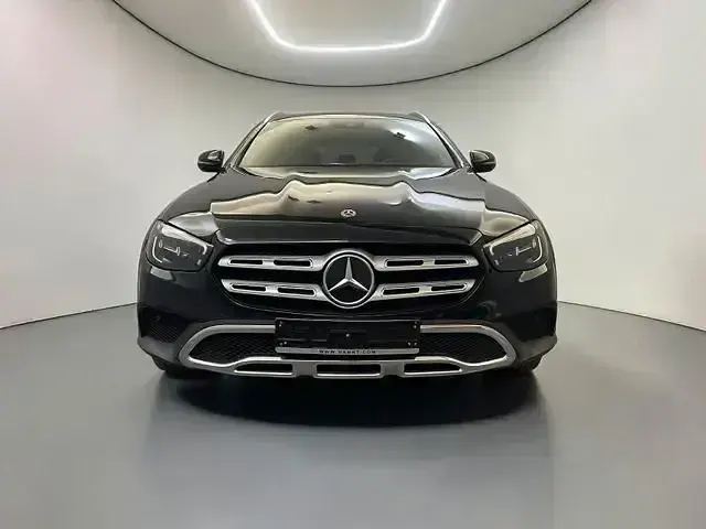 Gebraucht Mercedes E400 330 PS (242 kW) 2023 Schwarz Kombi