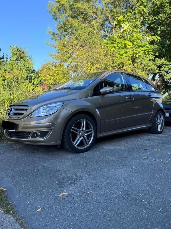 Gold Gebraucht 2006 Mercedes B170 Van / Kleinbus | 4.000 € (Guter Preis) - Bild 1/4