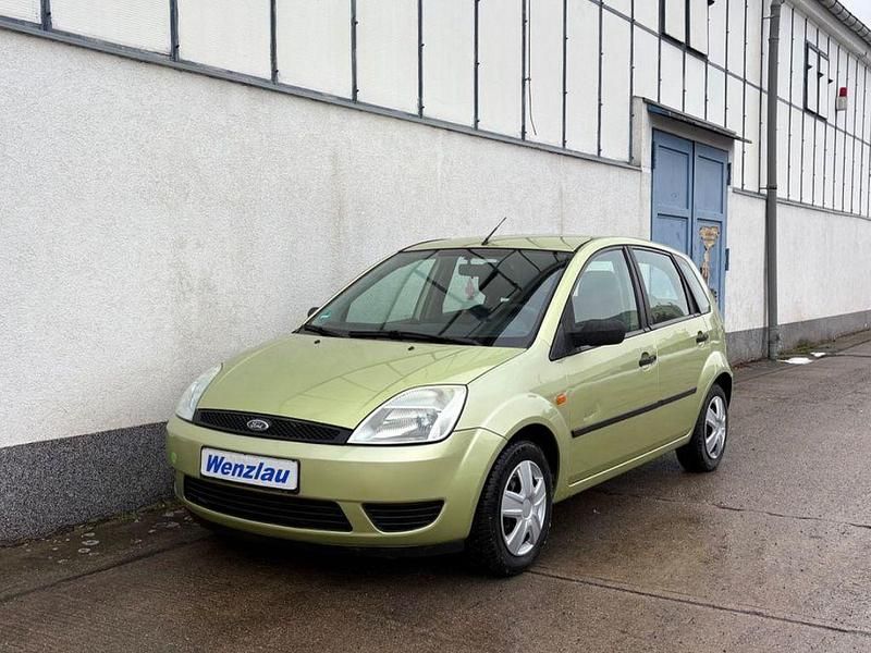 Gebraucht Ford Fiesta 69 PS (50 kW) 2005 Gelb Kleinwagen