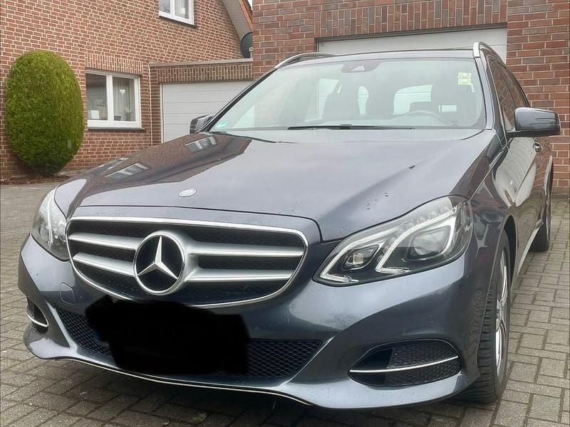 Gebraucht Mercedes E250 Avantgarde 211 PS (155 kW) 2015 Grau Kombi