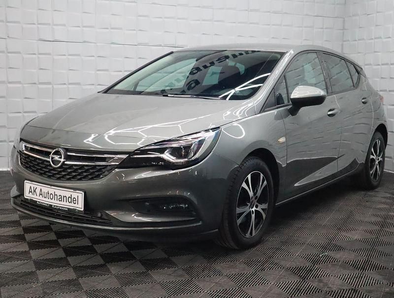 Usata Opel Astra Active 105 CV (77 kW) 2017 Grigio Berlina