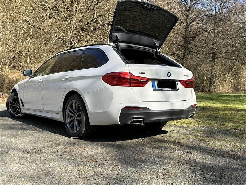 Gebraucht BMW 530 M Sport 252 PS (185 kW) 2019 Weiß Kombi