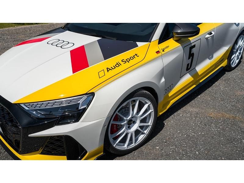 Gebraucht Audi RS3 Sport 460 PS (338 kW) 2025 Weiß Limousine