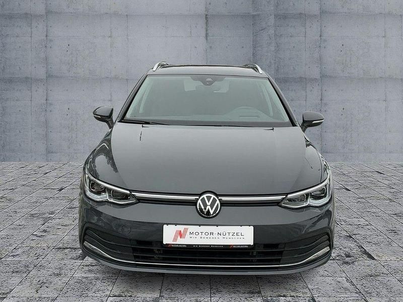 Gebraucht VW Golf VIII 150 PS (110 kW) 2022 Grau Kombi