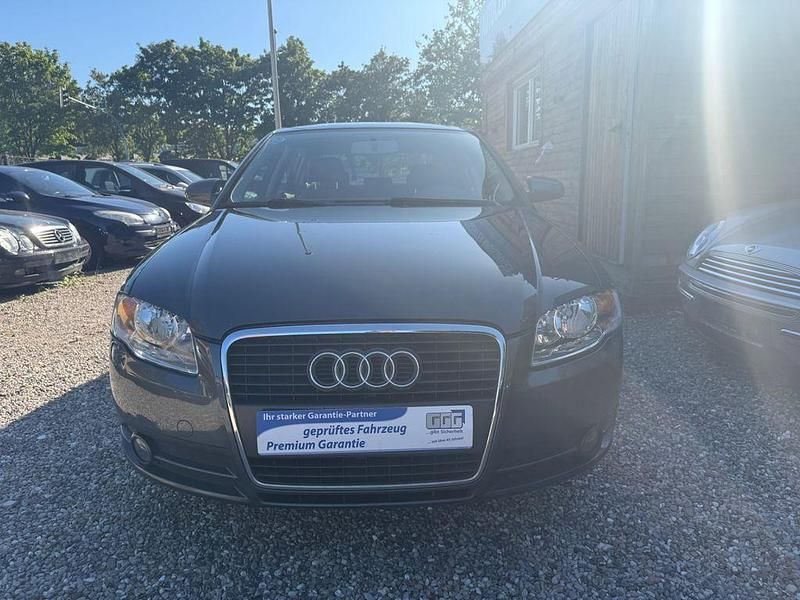 Grau Gebraucht 2005 Audi A4 Sport Limousine | 3.499 € (Guter Preis) - Bild 1/4
