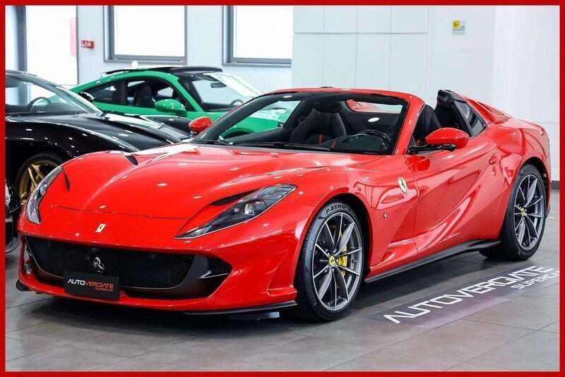 Rot Gebraucht 2021 Ferrari 812 Cabrio | 510.000 € - Bild 1/4