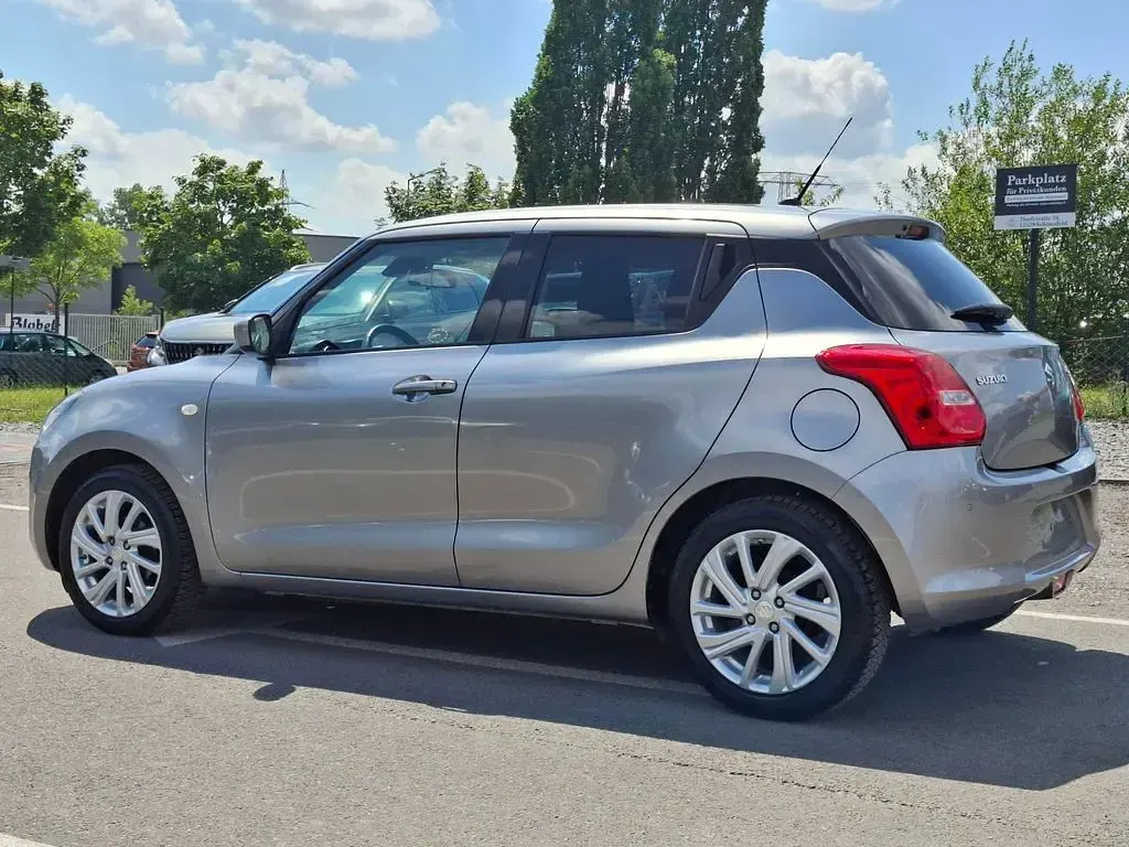 Gebraucht Suzuki Swift Comfort 83 PS (61 kW) 2021 Grau Kleinwagen
