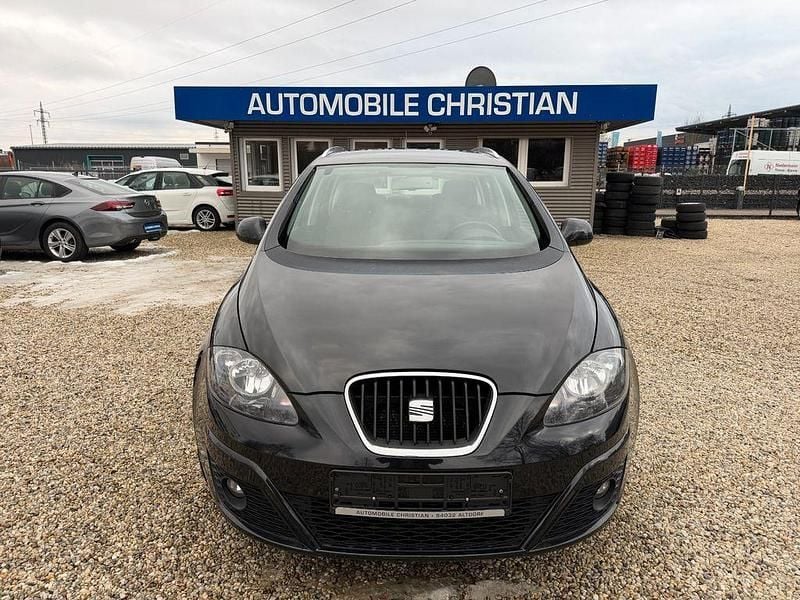 Schwarz Gebraucht 2011 Seat Altea XL Stylance Van / Kleinbus | 3.900 € (Guter Preis) - Bild 1/4