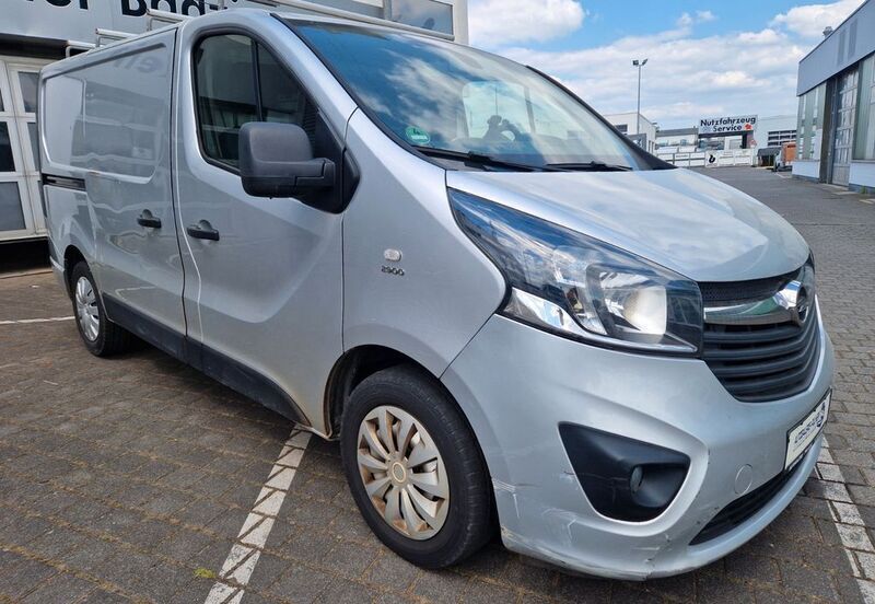 Grau Gebraucht 2014 Opel Vivaro Van | 5.650 € - Bild 1/4