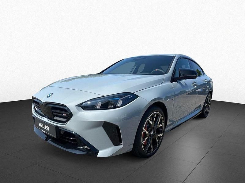 Neu BMW M235 M Sport 300 PS (220 kW) 2025 Grau Limousine