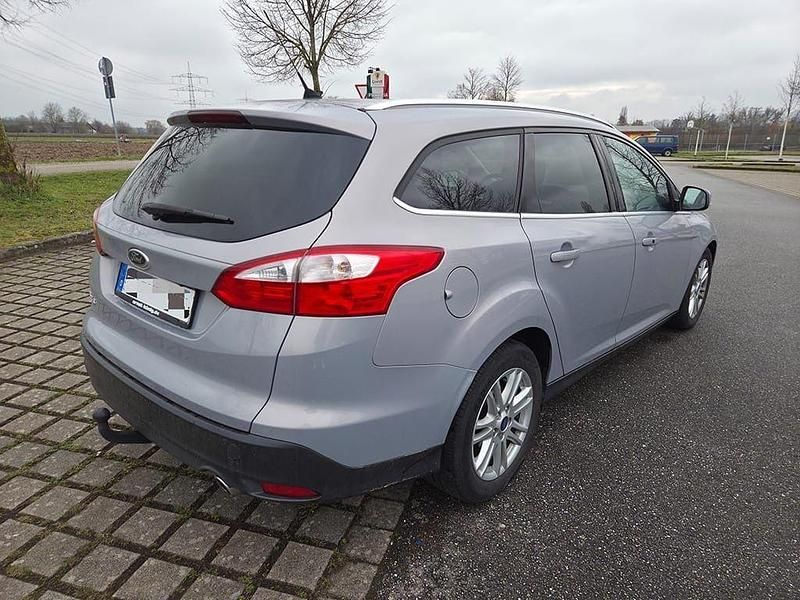 Gebraucht Ford Focus Titanium 163 PS (119 kW) 2013 Dark micastone Kombi