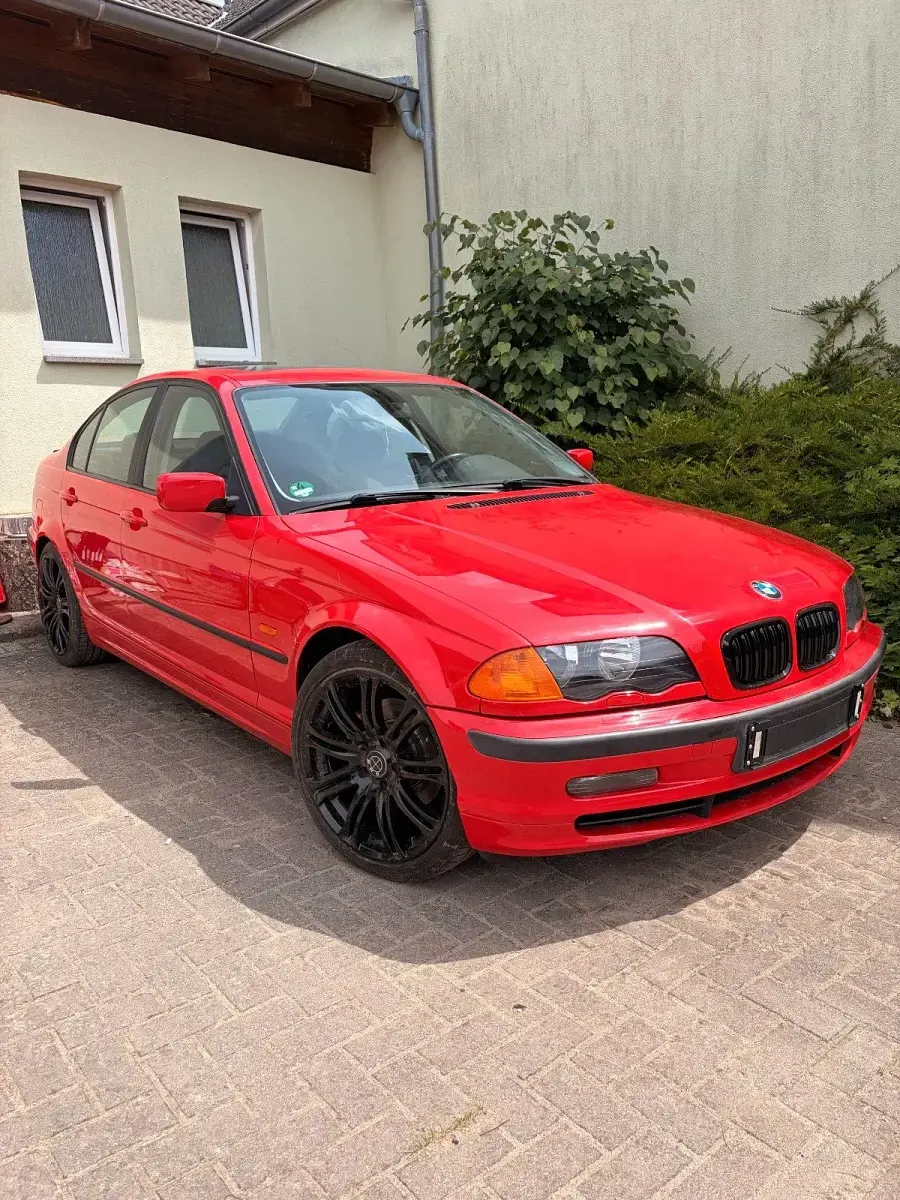 Gebraucht BMW 328 Basis 192 PS (141 kW) 1998 Rot Limousine