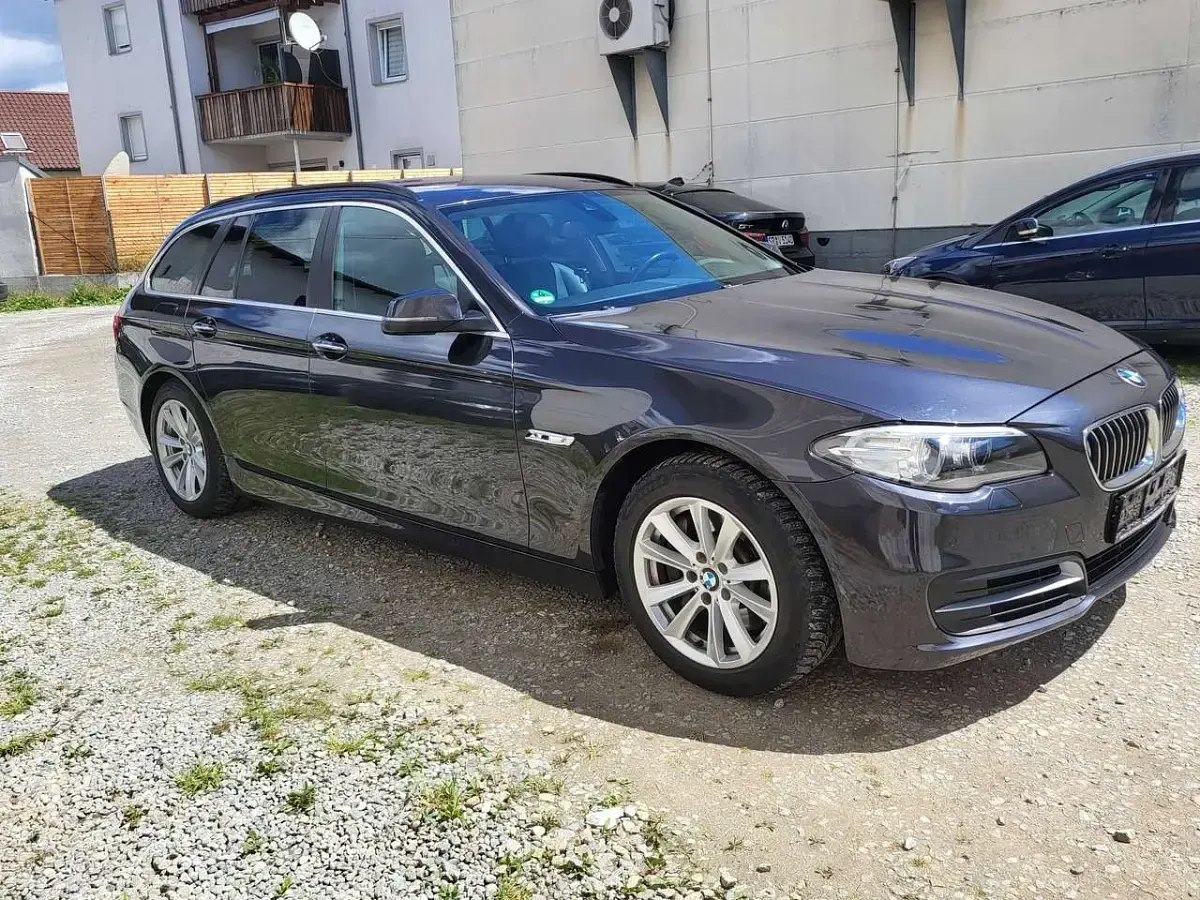 Gebraucht BMW 530 258 PS (189 kW) 2013 Grau Kombi